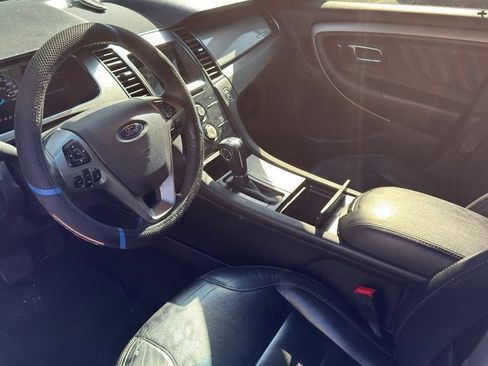 Used 2017 Ford Taurus SEL w/ Equipment Group 201A FWD image 9