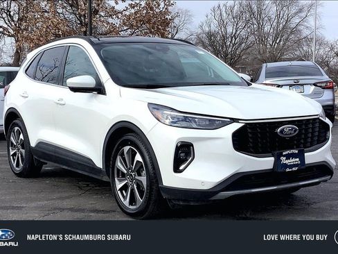 Used 2023 Ford Escape Platinum image 1