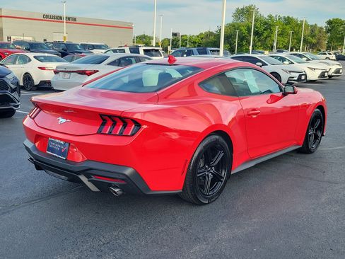 Used 2026 Ford Mustang Premium RWD image 5