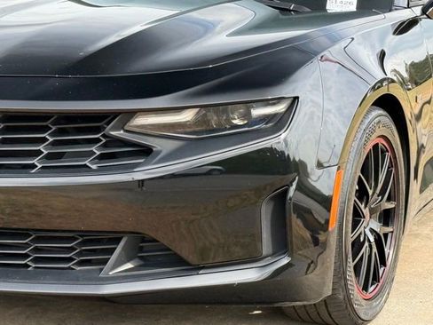 Used 2020 Chevrolet Camaro LT image 11