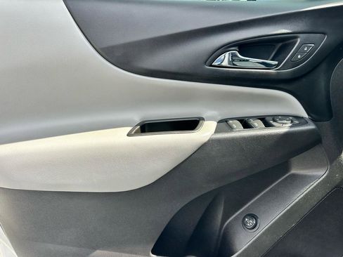 Used 2018 Chevrolet Equinox LT w/ Sun & Infotainment Package image 8