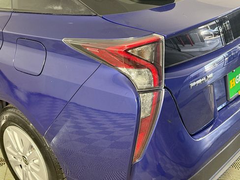 Used 2016 Toyota Prius Two image 36