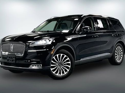 Used 2020 Lincoln Aviator Reserve w/ Equipment Group 201A AWD/4WD image 3