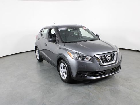 Certified 2020 Nissan Kicks S FWD image 5