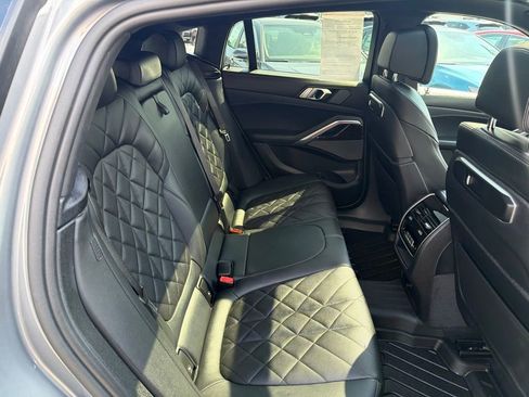 Used 2024 BMW X6 xDrive40i AWD/4WD image 17