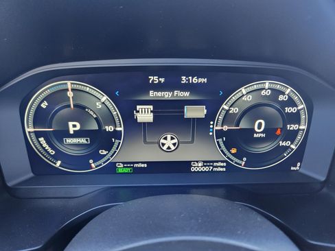 New 2025 Mitsubishi Outlander SEL image 12