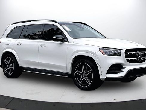 Used 2022 Mercedes-Benz GLS 450 4MATIC image 2