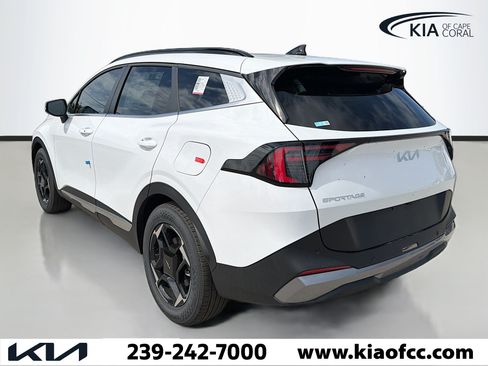 New 2026 Kia Sportage EX FWD image 3