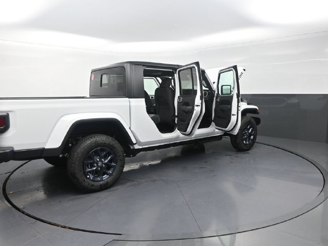New 2026 Jeep Gladiator Sport AWD/4WD image 35