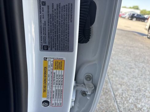 Certified 2026 GMC Sierra 2500 Denali Ultimate AWD/4WD image 35