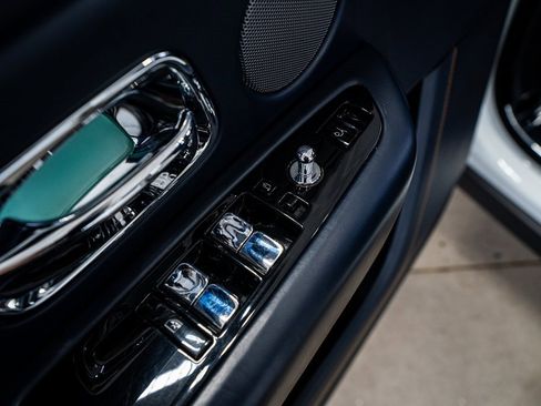 Used 2021 Rolls-Royce Cullinan image 32