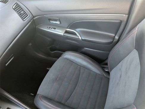 Used 2022 Mitsubishi Outlander Sport AWD image 17