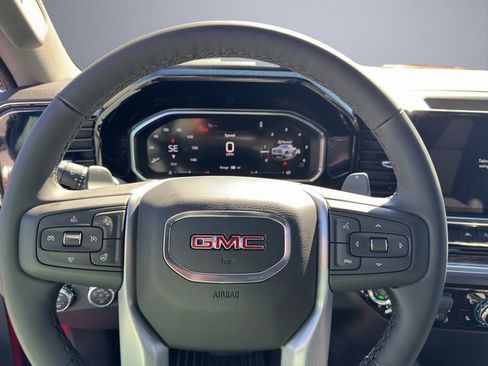 New 2026 GMC Sierra 1500 Elevation image 17