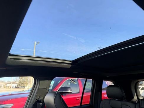 New 2026 Jeep Grand Cherokee Limited image 24