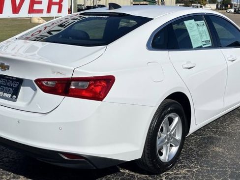 Used 2024 Chevrolet Malibu LS w/ Driver Confidence Package image 8