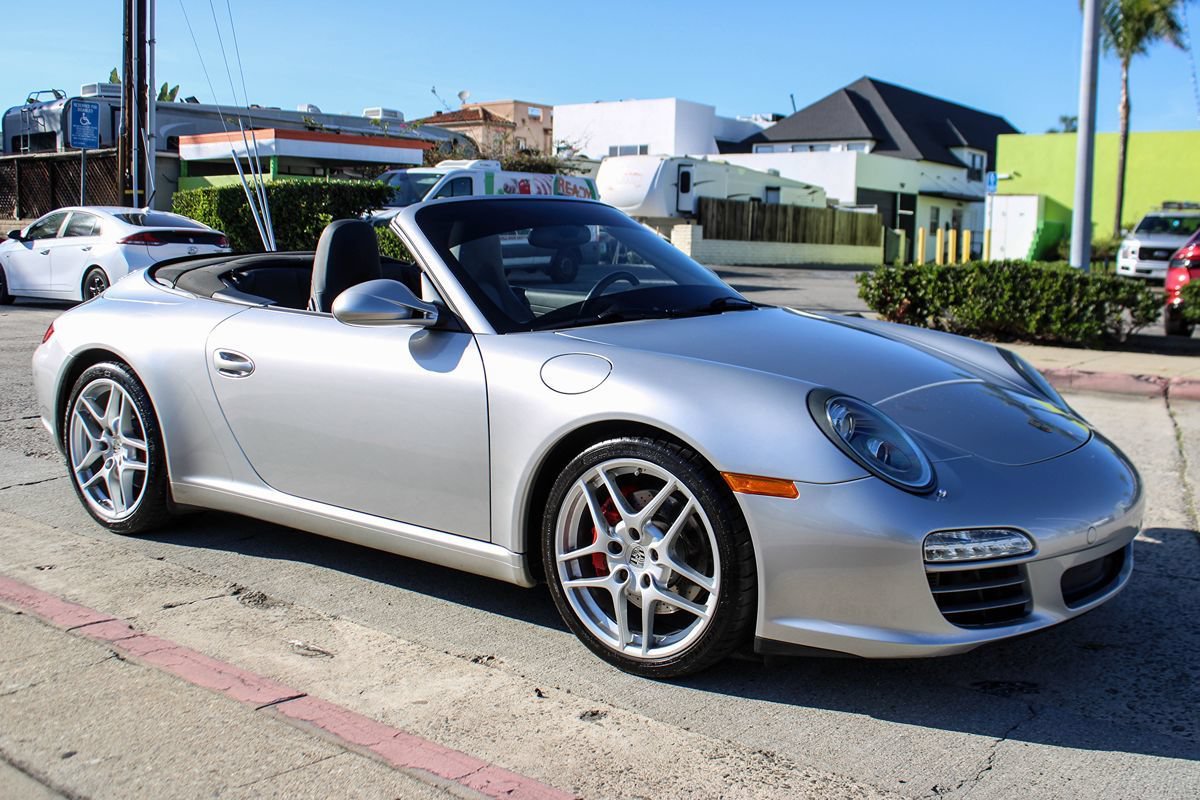 Used 2010 Porsche 911 Carrera S RWD image 8
