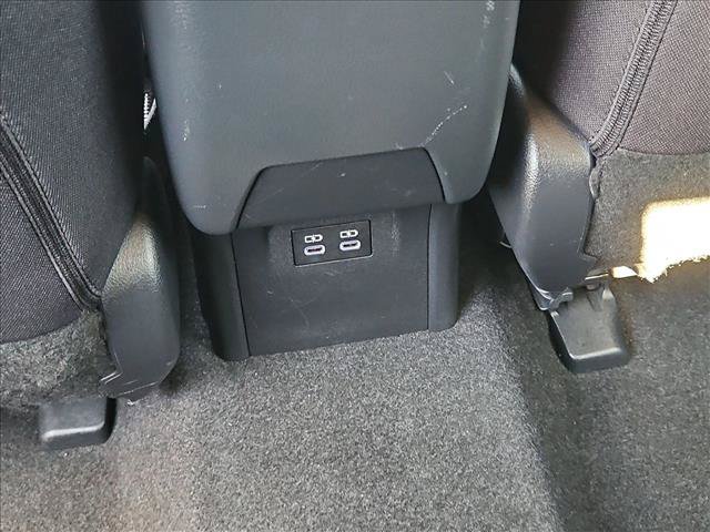 Used 2025 Toyota Prius LE FWD image 23