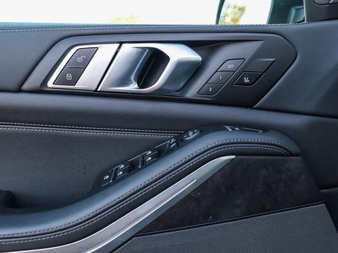 Used 2025 BMW X5 sDrive40i image 22