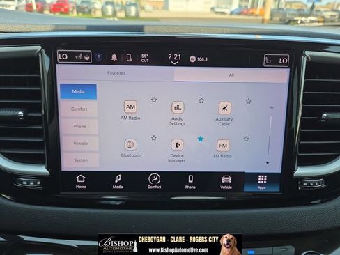 Used 2023 Chrysler Pacifica Touring-L FWD image 58