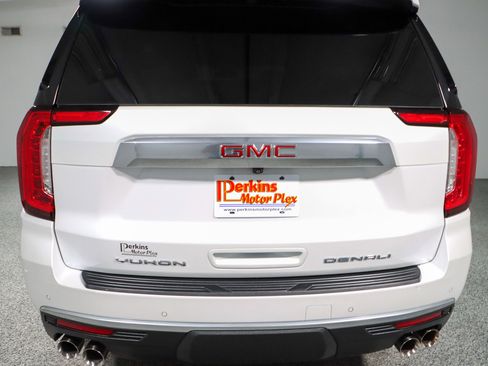 Used 2024 GMC Yukon XL Denali w/ Max Trailering Package AWD/4WD image 8