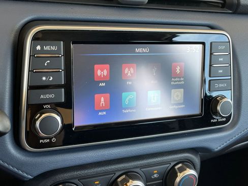 Used 2025 Nissan Versa SV image 20