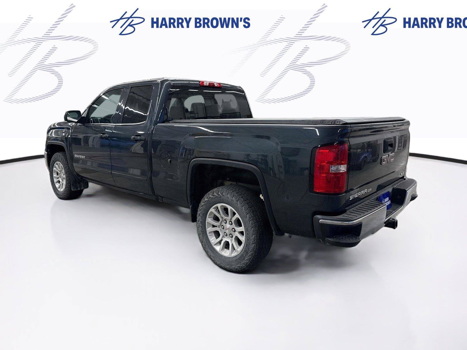 Used 2019 GMC Sierra 1500 SLE w/ SLE Value Package AWD/4WD image 2