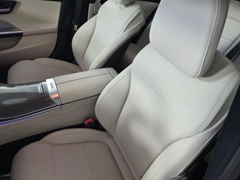 New 2026 Mercedes-Benz C 300 Sedan image 8