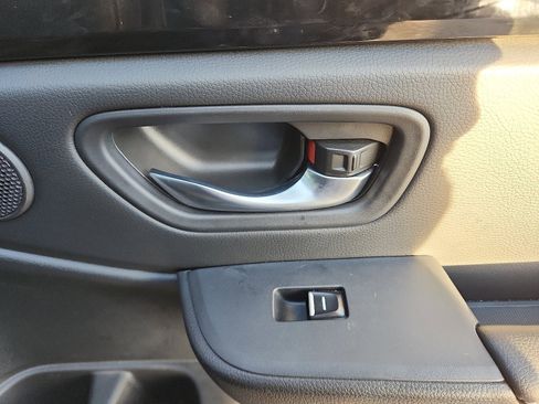 Used 2023 Honda Pilot Touring image 33