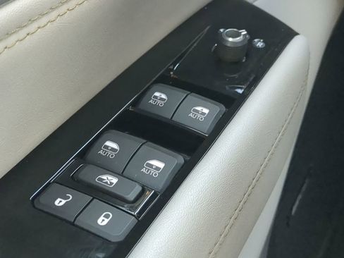 Used 2024 Jeep Wagoneer Series III image 25