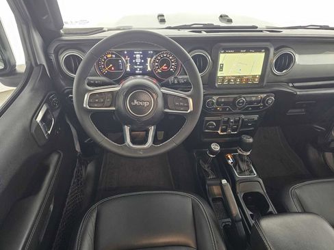 Used 2023 Jeep Wrangler Unlimited Sahara AWD/4WD image 18