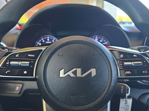 Used 2023 Kia Forte LXS FWD image 21
