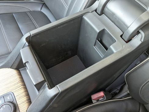 Used 2019 GMC Acadia Denali w/ Technology Package image 24