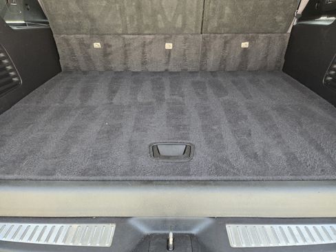 Used 2017 Chevrolet Suburban Premier RWD image 29