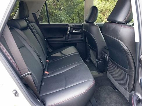 Used 2018 Toyota 4Runner TRD Off-Road Premium image 60