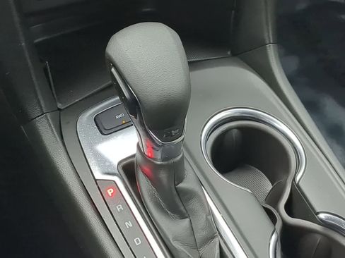 Used 2022 Chevrolet Equinox LT image 29