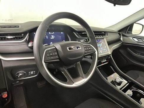 Used 2023 Jeep Grand Cherokee L Laredo w/ Luxury Tech Group I AWD/4WD image 13