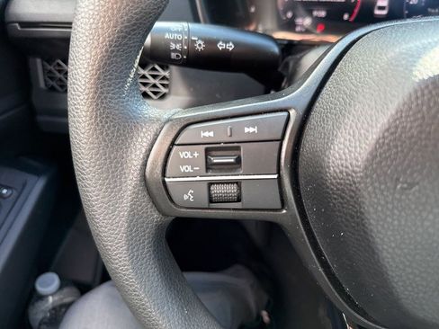 Used 2025 Honda Accord LX image 9