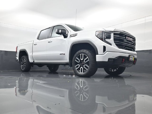 Used 2023 GMC Sierra 1500 AT4 w/ AT4 Premium Package AWD/4WD image 23