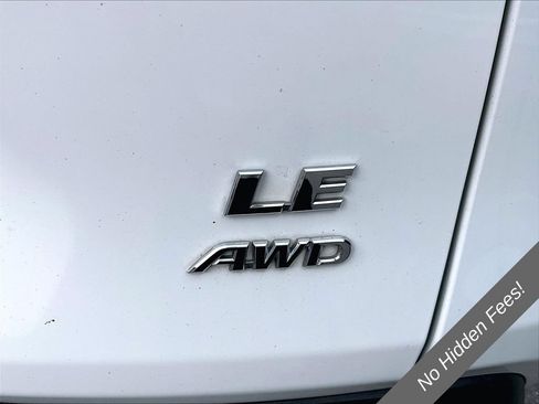 Used 2019 Toyota RAV4 LE w/ All Weather Liner Package AWD/4WD image 8