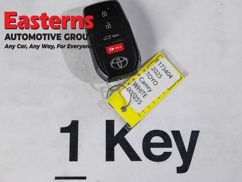 Used 2025 Toyota Camry SE FWD image 24