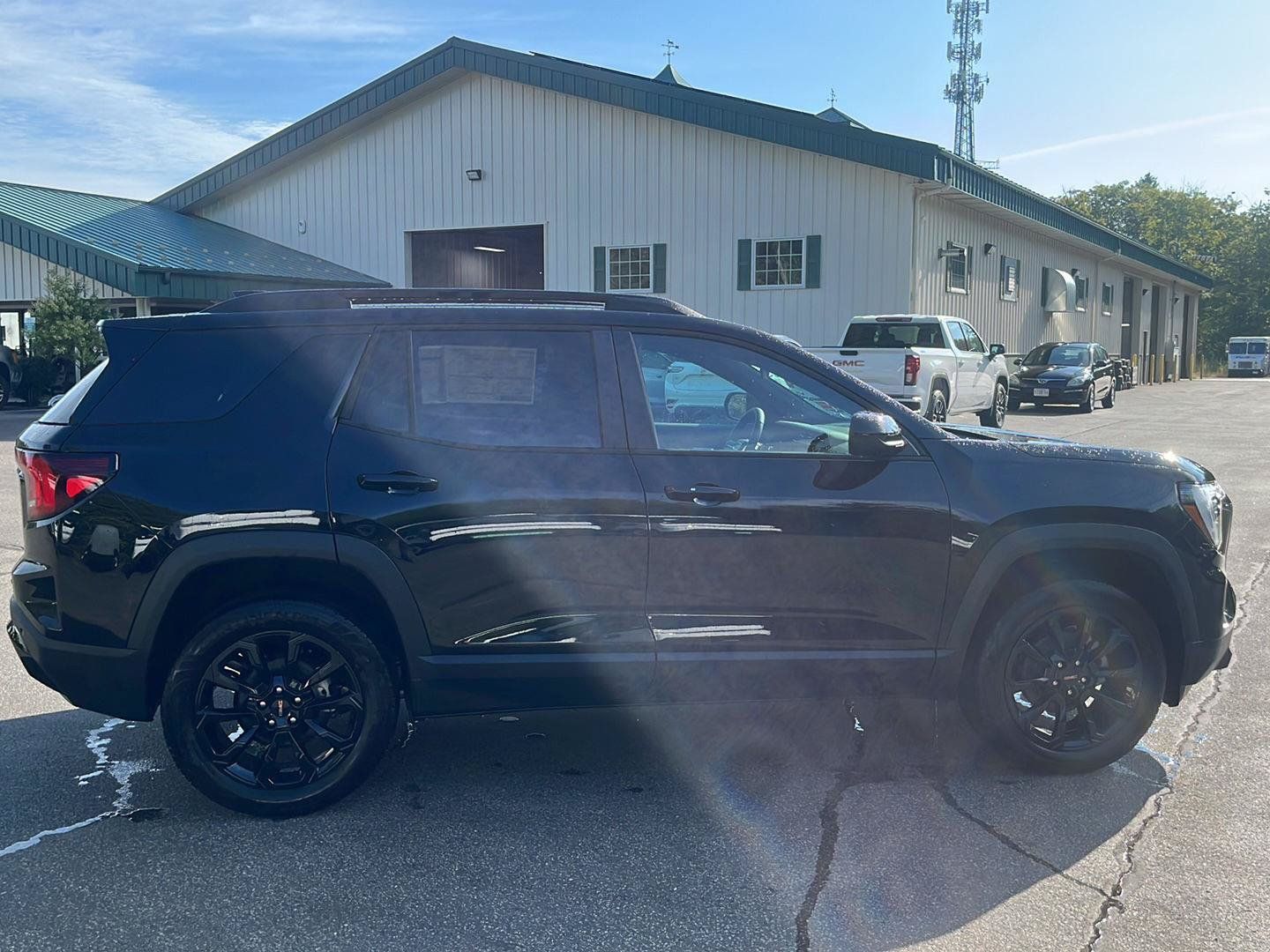 New 2027 GMC Terrain Elevation w/ Elevation Premium Package AWD/4WD image 6