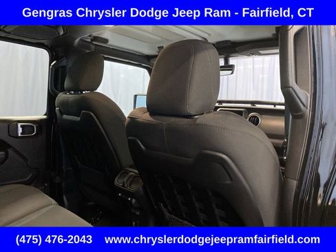 Used 2022 Jeep Wrangler Unlimited Rubicon 4xe w/ Cold Weather Group AWD/4WD image 38