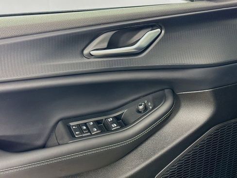 Used 2024 Jeep Grand Cherokee Altitude image 17