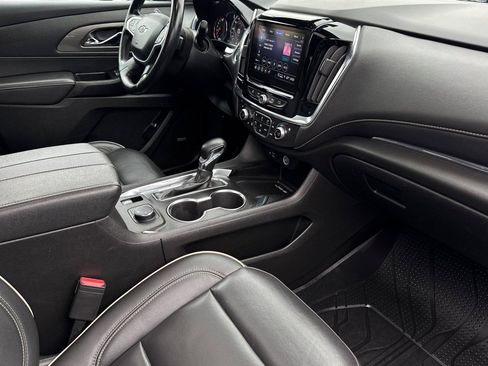 Used 2023 Chevrolet Traverse Premier w/ Redline Edition AWD/4WD image 20