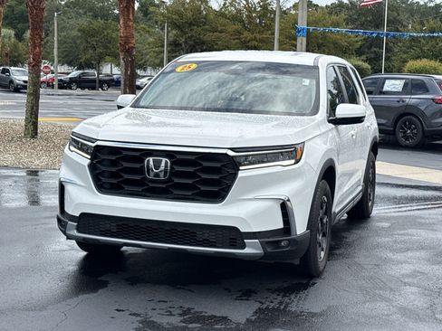 Certified 2025 Honda Pilot EX-L image 13
