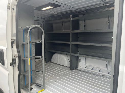 Used 2025 RAM ProMaster 2500 w/ Quick Order Package 22G SLT image 13