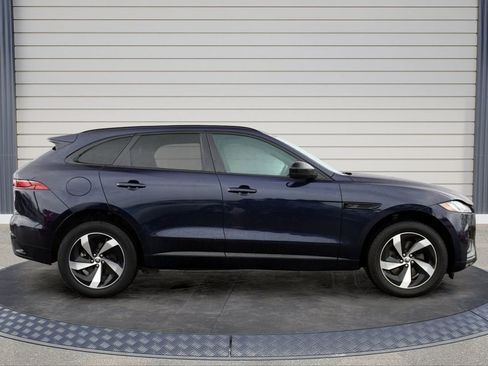 Used 2025 Jaguar F-PACE R-Dynamic S image 8