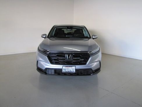Certified 2025 Honda CR-V LX image 2