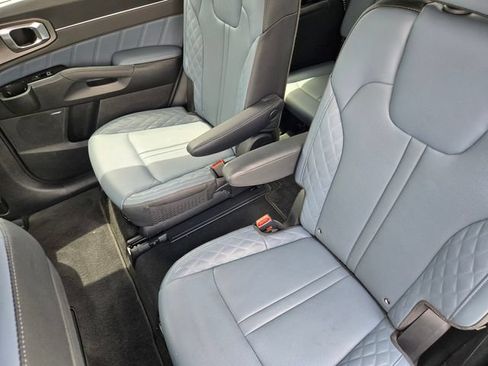 Used 2025 Kia Sorento SX Prestige AWD/4WD image 28