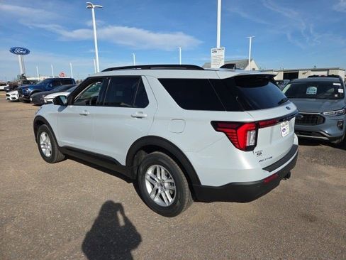 New 2026 Ford Explorer Active image 3